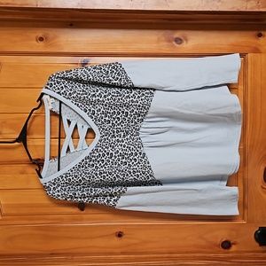 Umgee Light Blue/Gray Leopard Lightweight Waffle Knit Oversized Top, Size L